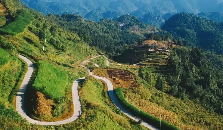 Virages de la boucle de Ha Giang